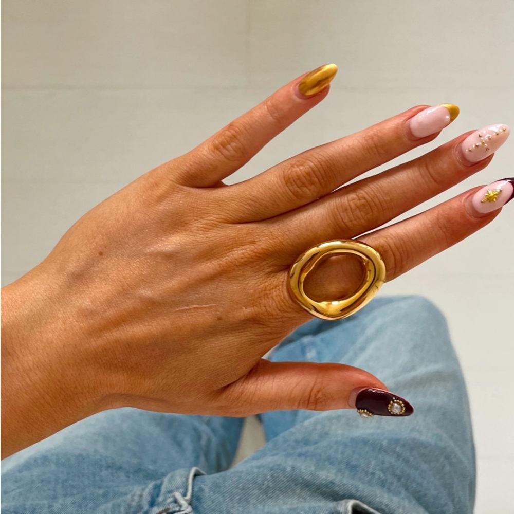 NEW Large Oval Elegant Gold Ring